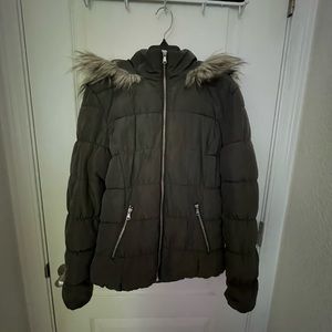 H&M Women’s Puffer Jacket
